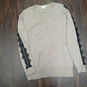 Neiman Marcus Black and Cream V-Neck Sweater